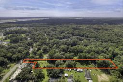 2064 River Road photo 4