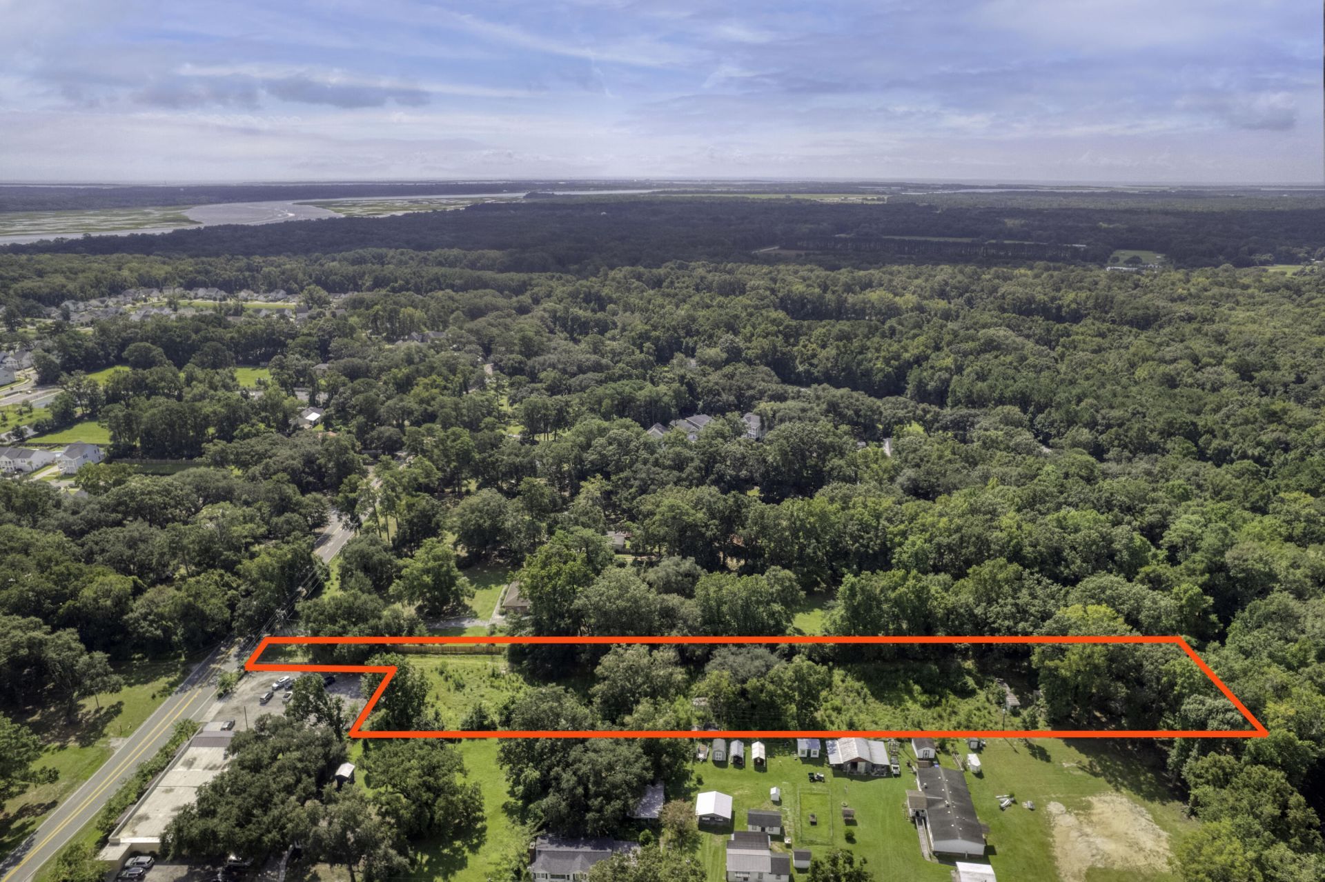 2064 River Road Photo 6