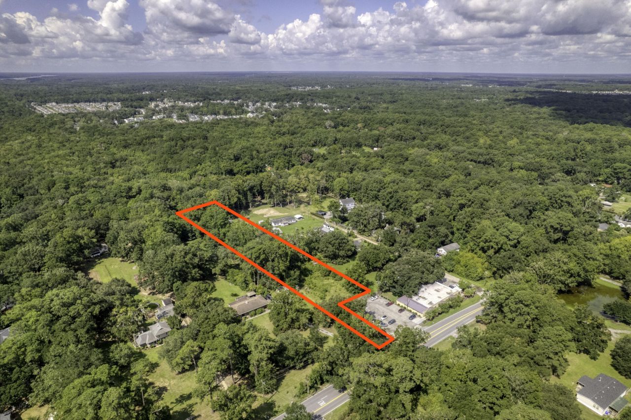 2064 River Road Photo 8