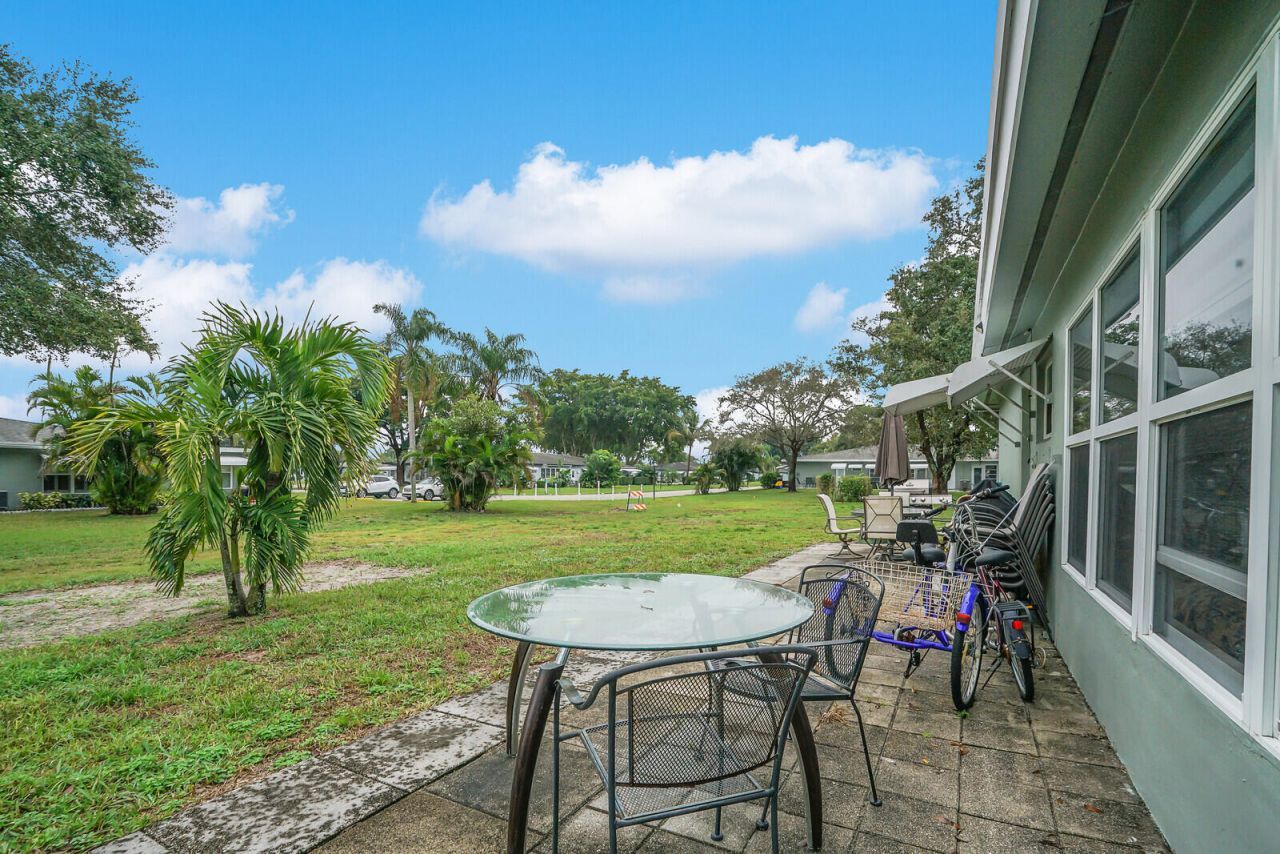 902 South Drive, Unit C, Delray Beach, FL 33445 Photo