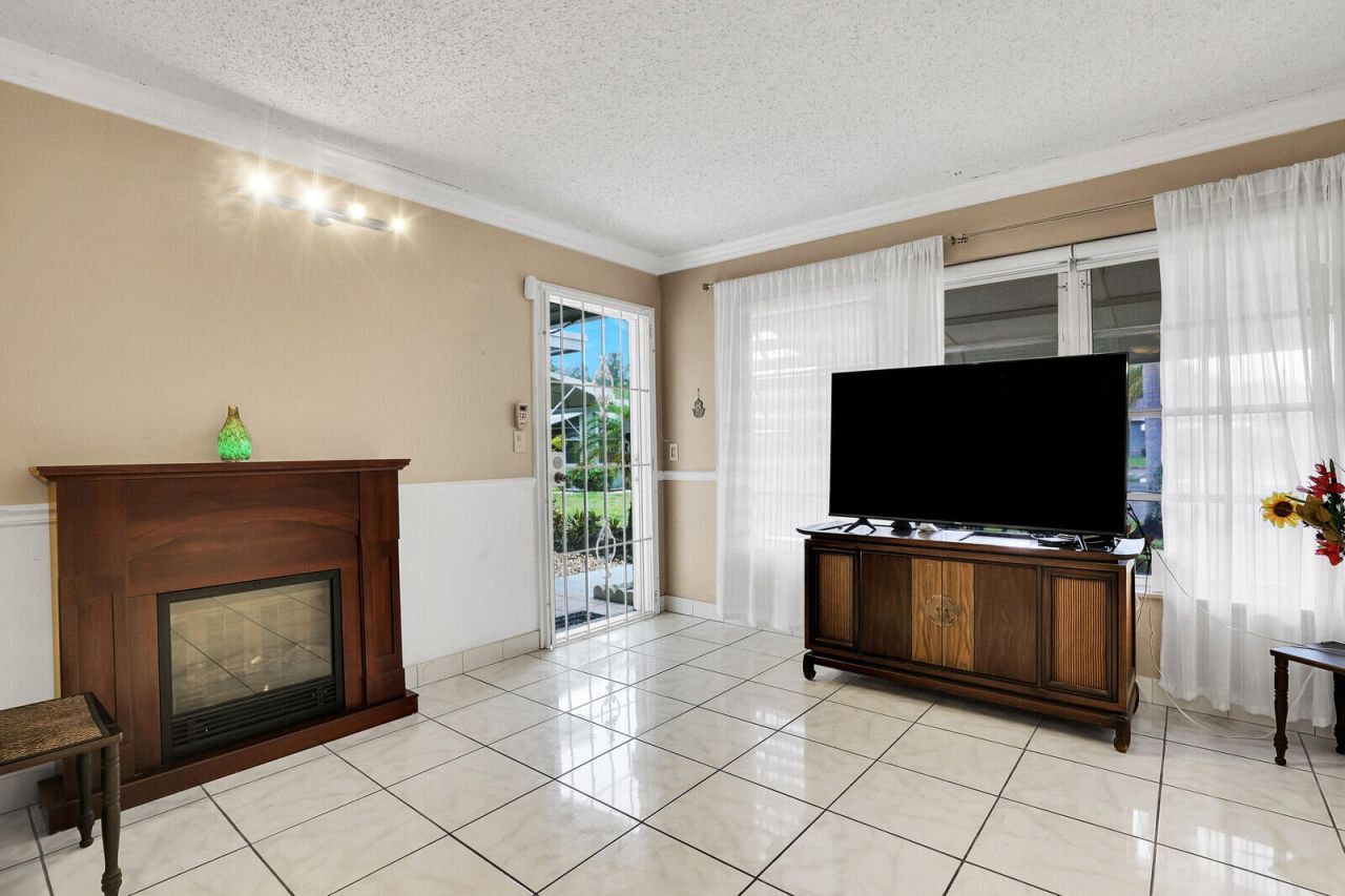 902 South Drive, Unit C, Delray Beach, FL 33445 Photo