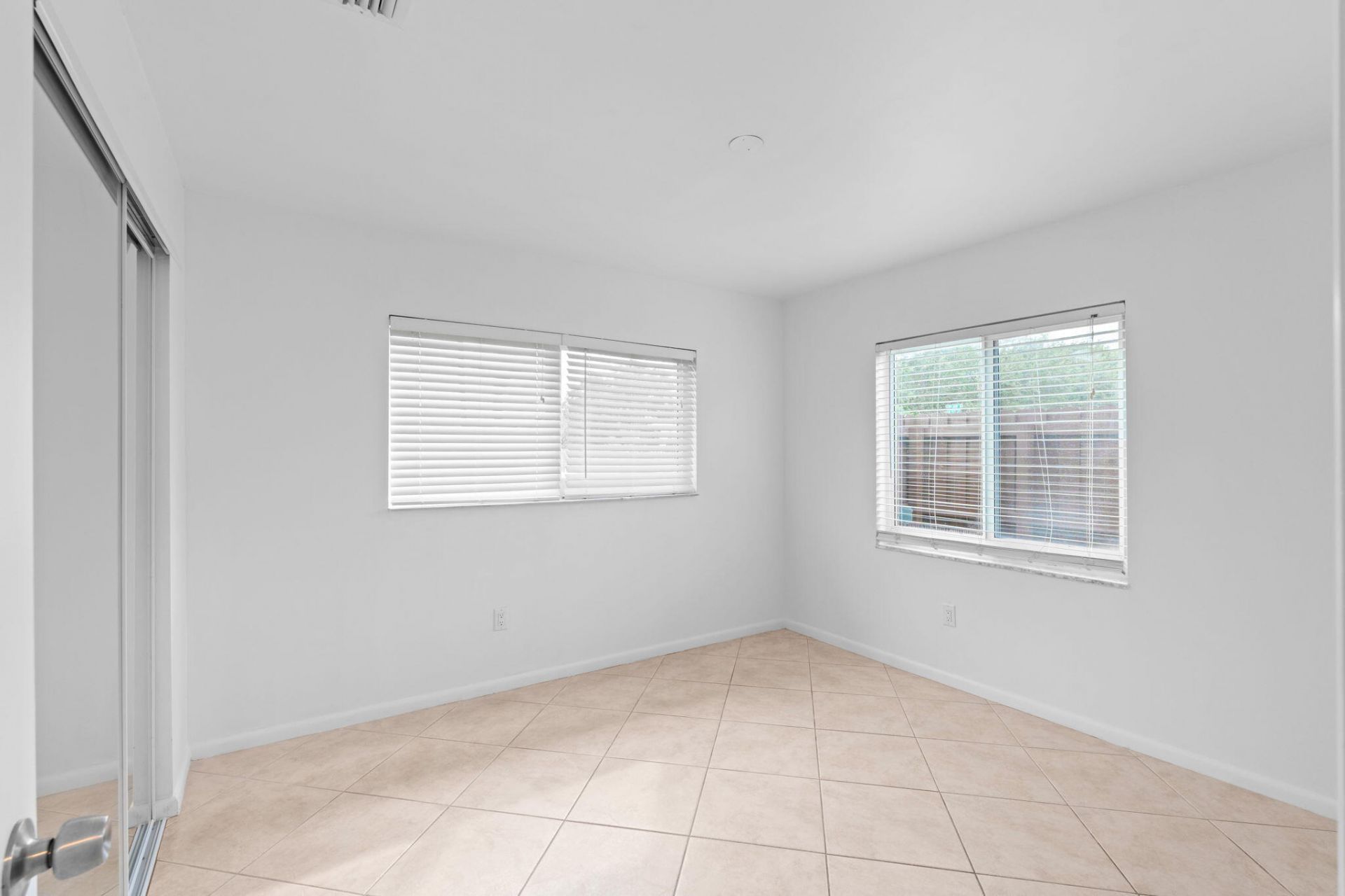 1301 N L Street, Lake Worth Beach, FL 33460 Photo
