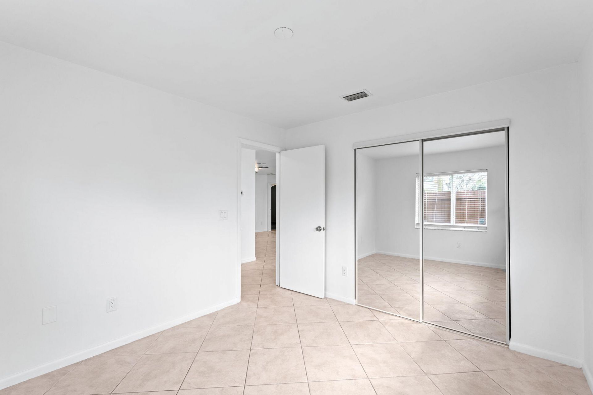 1301 N L Street, Lake Worth Beach, FL 33460 Photo