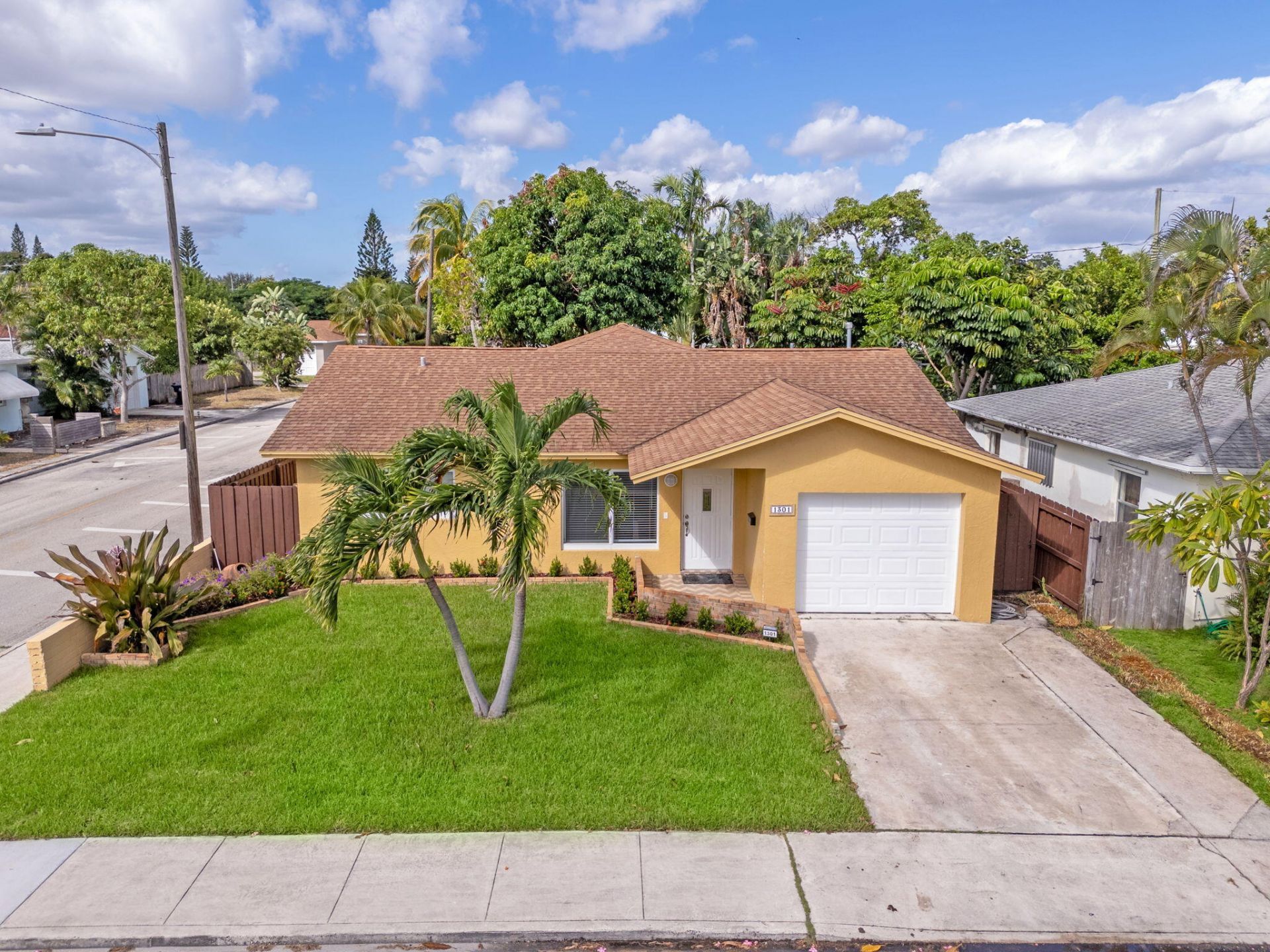 1301 N L Street, Lake Worth Beach, FL 33460 Photo