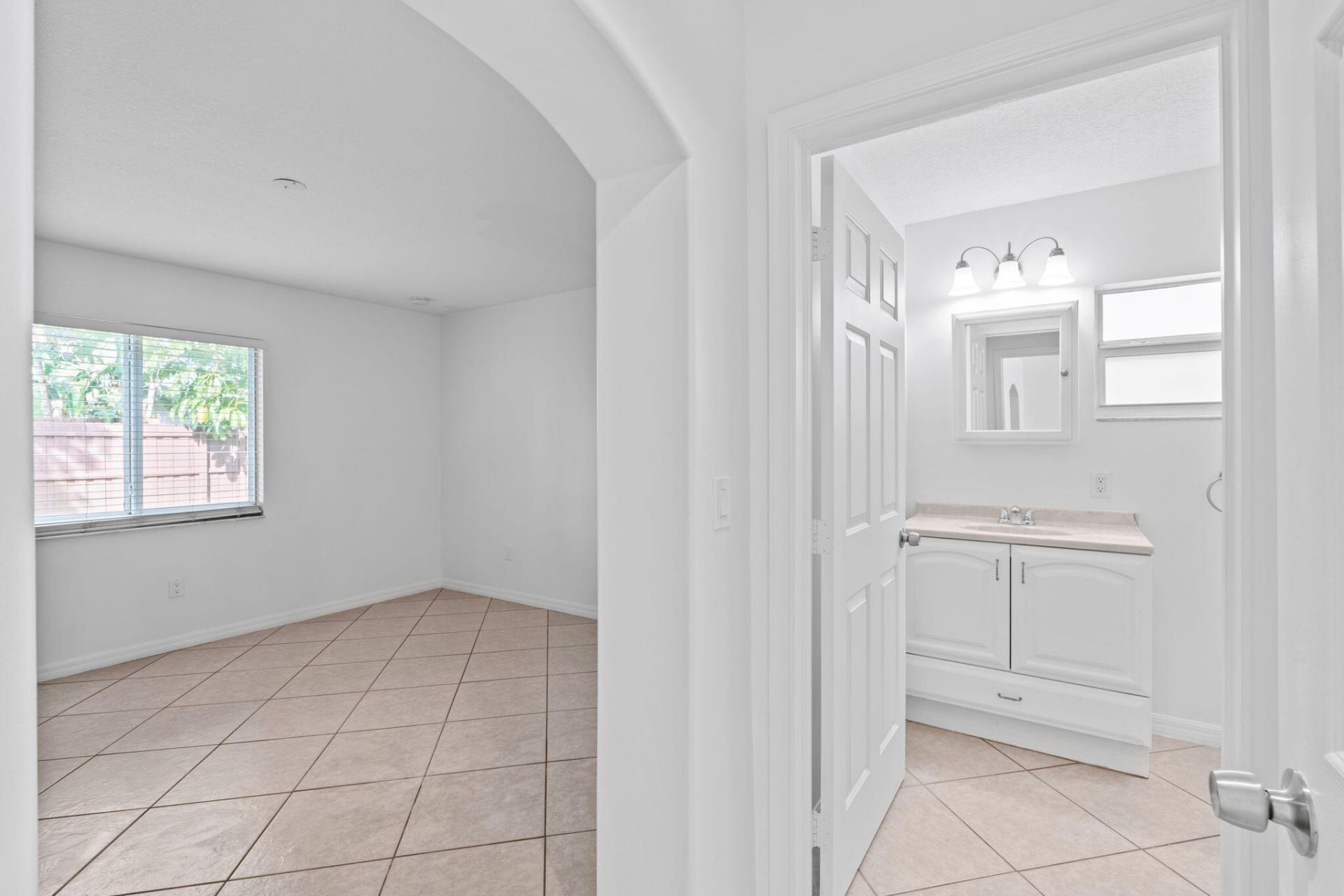 1301 N L Street, Lake Worth Beach, FL 33460 Photo