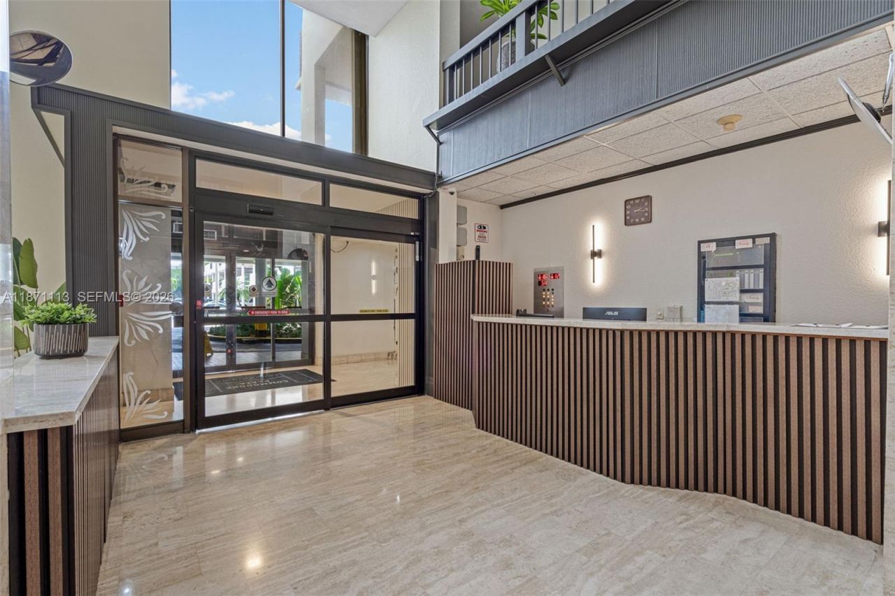 2750 NE 183rd St, Unit 1203, Aventura, FL 33160 Photo