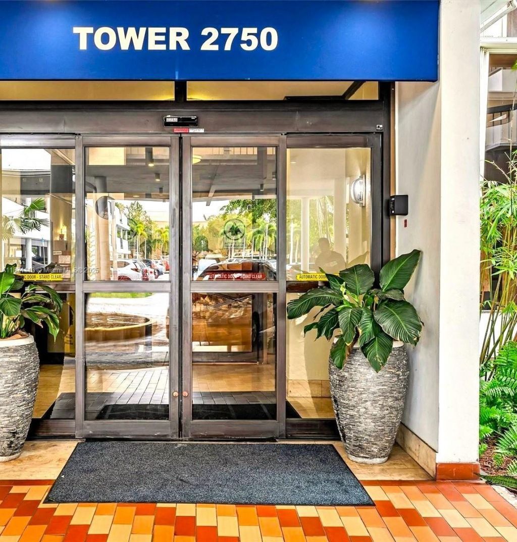 2750 NE 183rd St, Unit 1203, Aventura, FL 33160 Photo