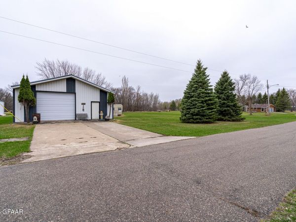 12239 LAKE Street SE, Mentor, MN 56736