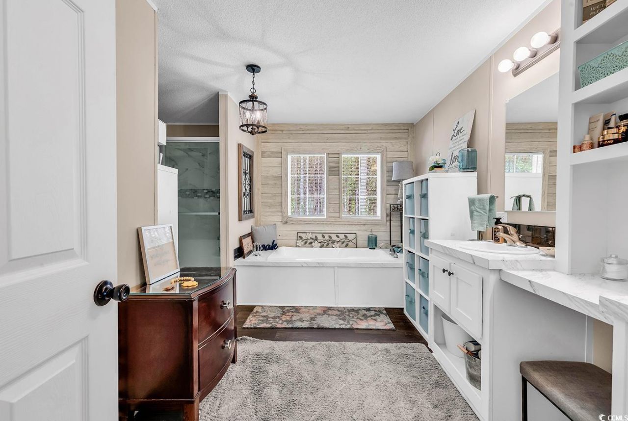 3090 Bay View Dr. Photo 26