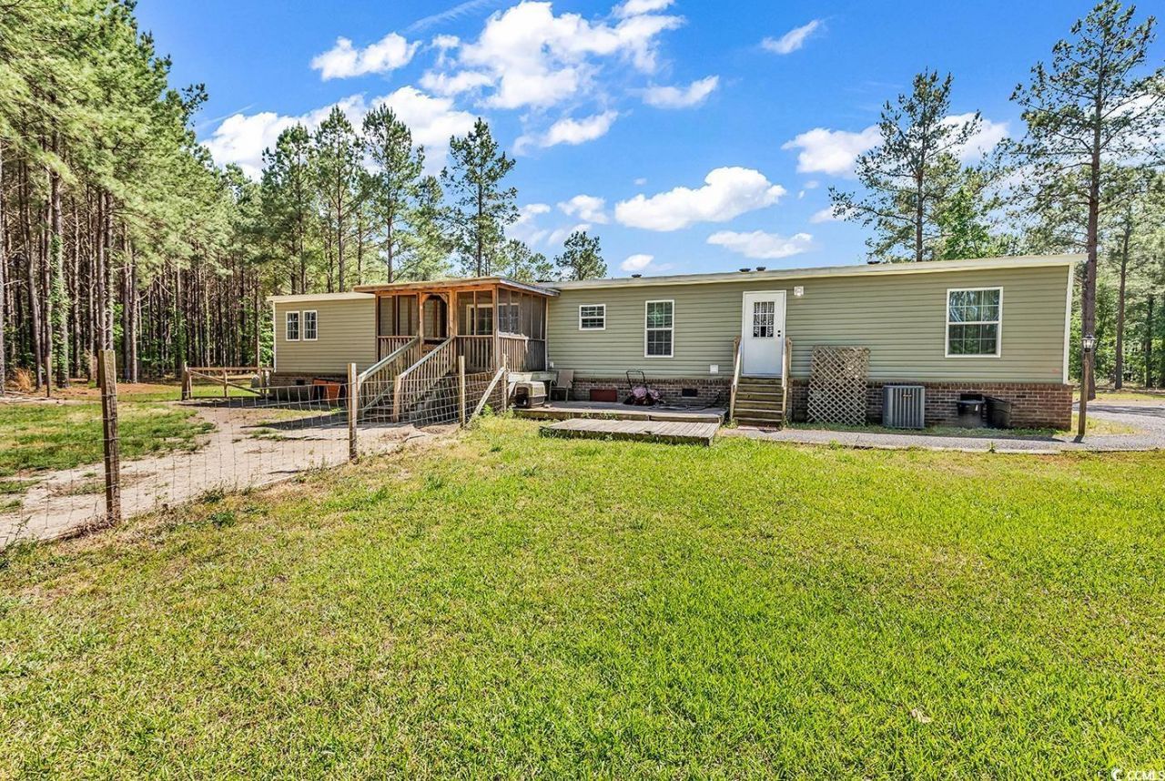 3090 Bay View Dr. Photo 37