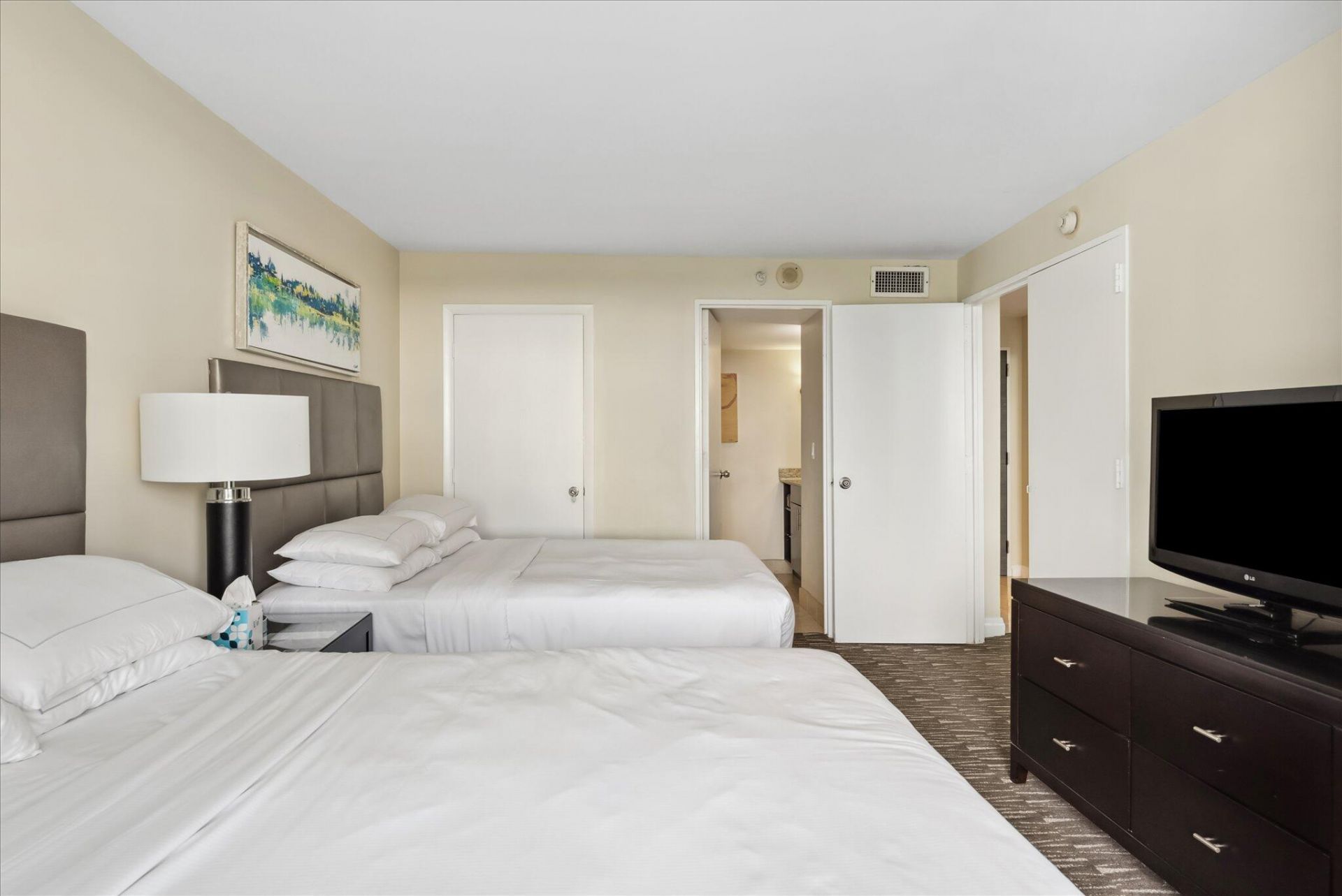 2670 E Sunrise Boulevard, Unit 520, Fort Lauderdale, FL 33304 Photo