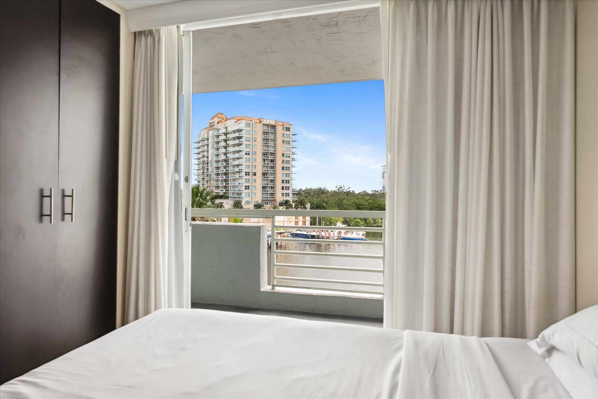 2670 E Sunrise Boulevard, Unit 520, Fort Lauderdale, FL 33304 Photo