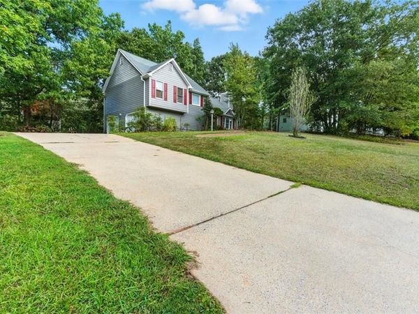 21 Whistle Stop Drive SW, Cartersville, GA 30120