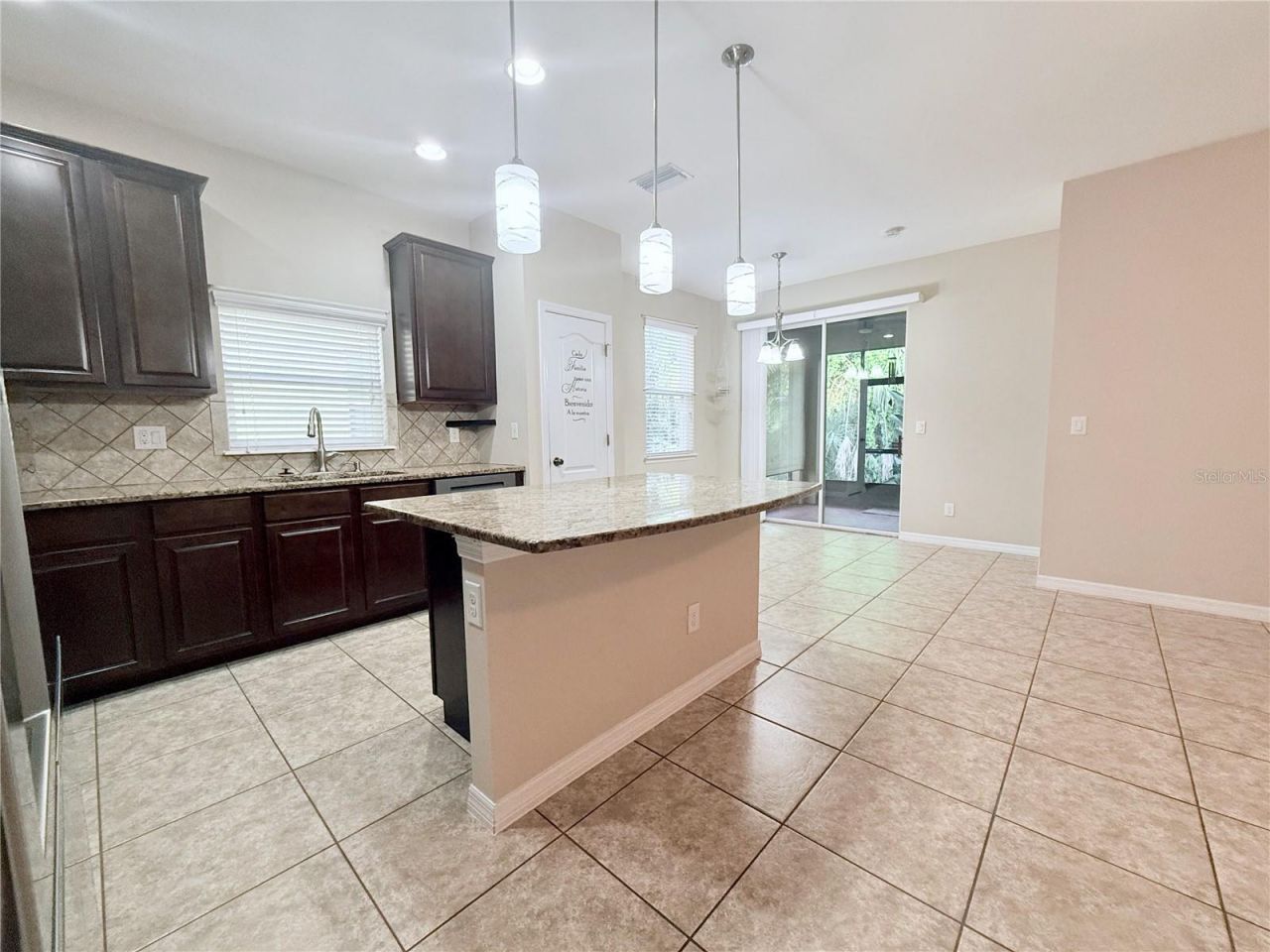 6121 35th Court E, Bradenton, FL 34203 Photo