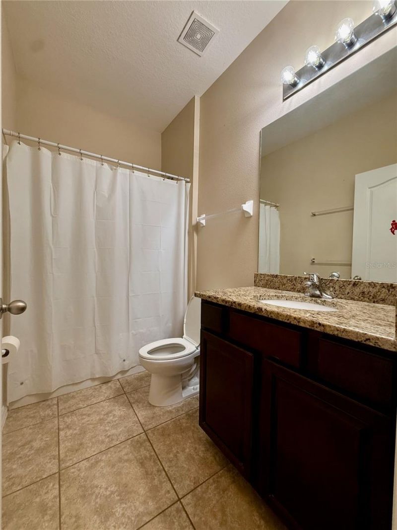 6121 35th Court E, Bradenton, FL 34203 Photo