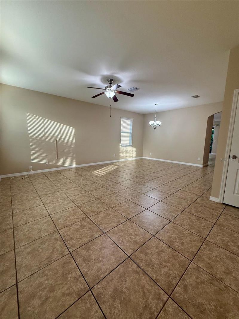 6121 35th Court E, Bradenton, FL 34203 Photo