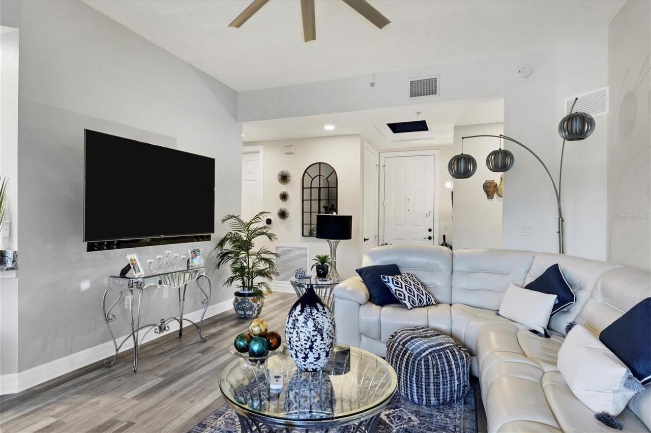 97 Vivante Boulevard, Unit 204, Punta Gorda, FL 33950 Photo