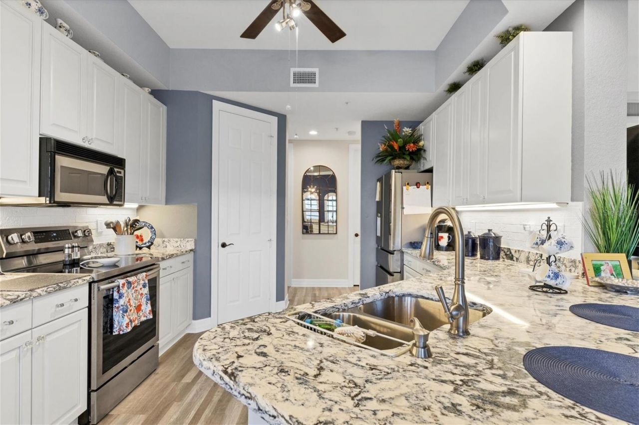 97 Vivante Boulevard, Unit 204, Punta Gorda, FL 33950 Photo