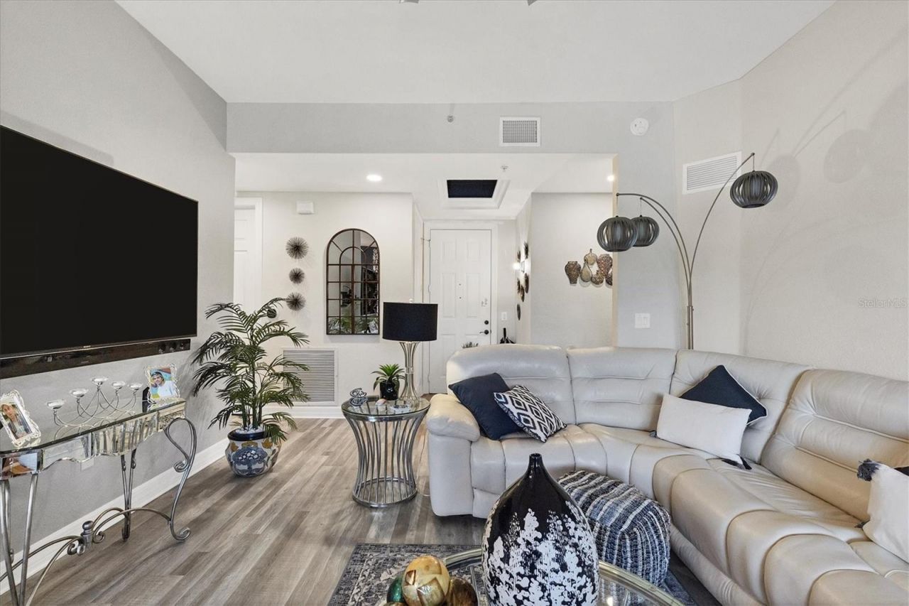 97 Vivante Boulevard, Unit 204, Punta Gorda, FL 33950 Photo