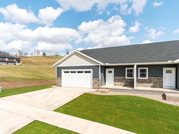 4060 Brooke Elizabeth DRIVE, Onalaska, WI 54650