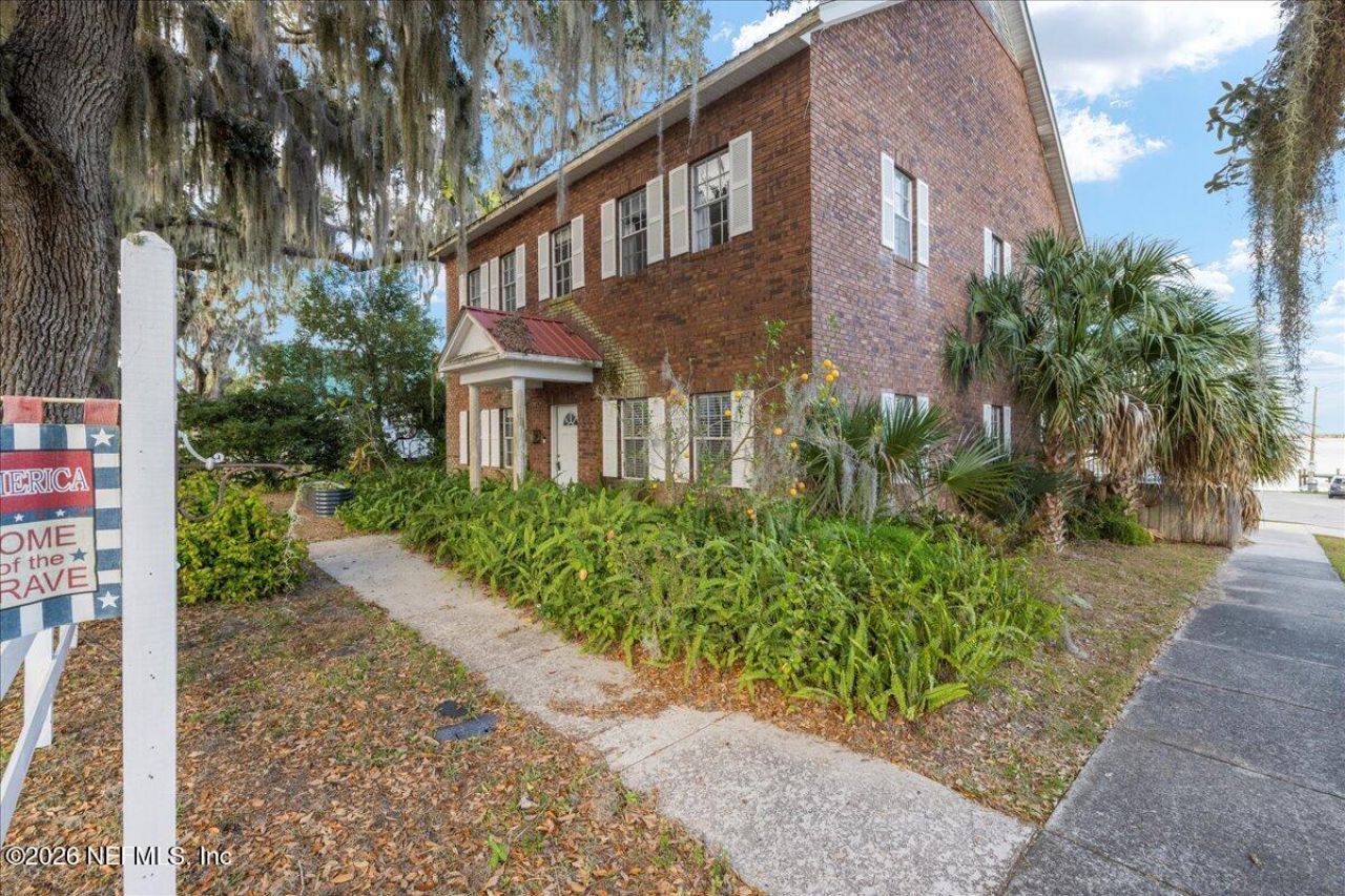10 Central Avenue, Crescent City, FL 32112 Photo
