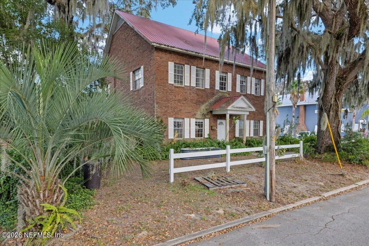 10 Central Avenue, Crescent City, FL 32112 Photo