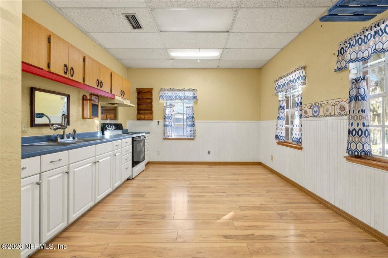 10 Central Avenue, Crescent City, FL 32112 Photo