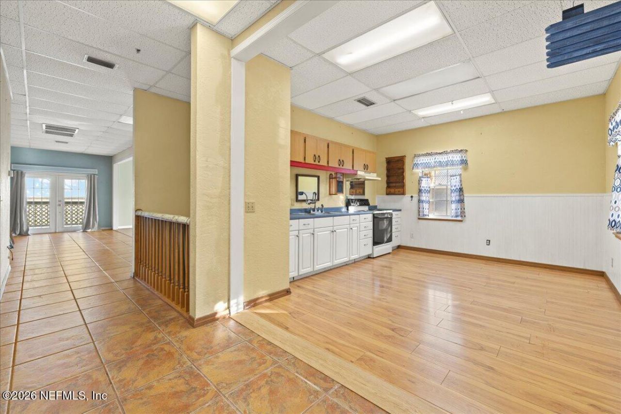 10 Central Avenue, Crescent City, FL 32112 Photo