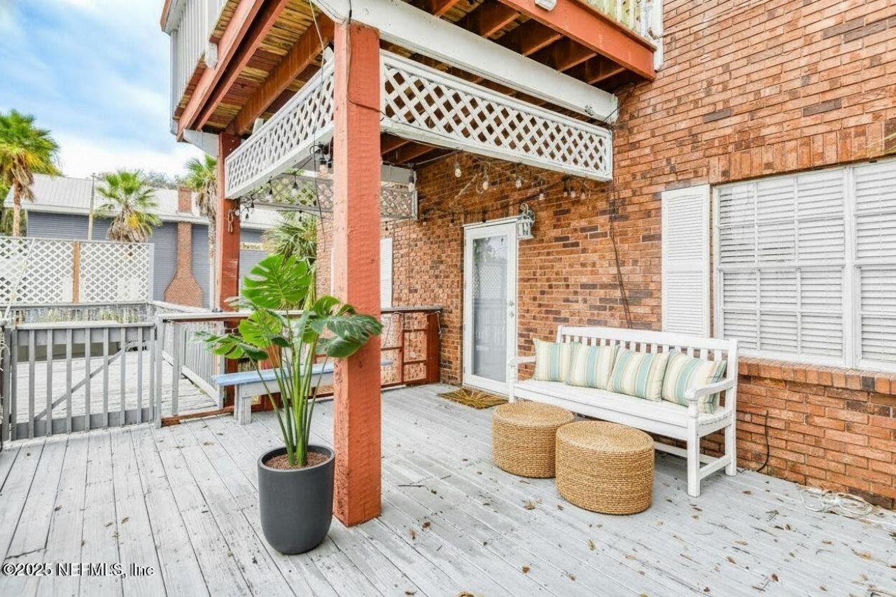 10 Central Avenue, Crescent City, FL 32112 Photo