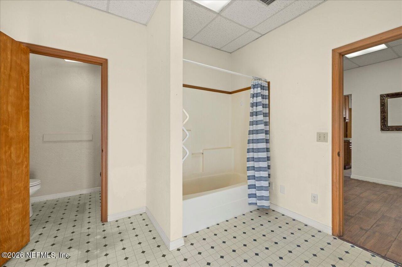 10 Central Avenue, Crescent City, FL 32112 Photo