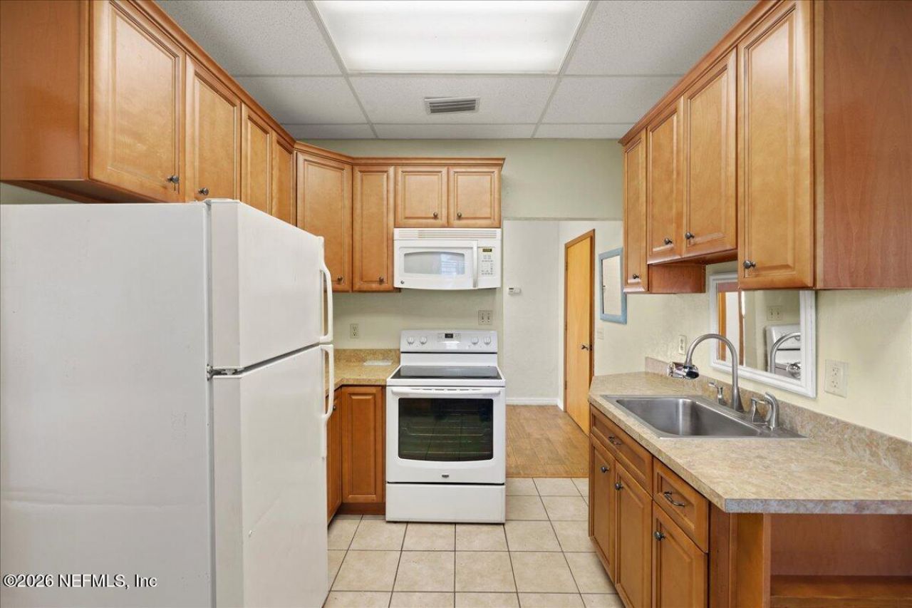 10 Central Avenue, Crescent City, FL 32112 Photo