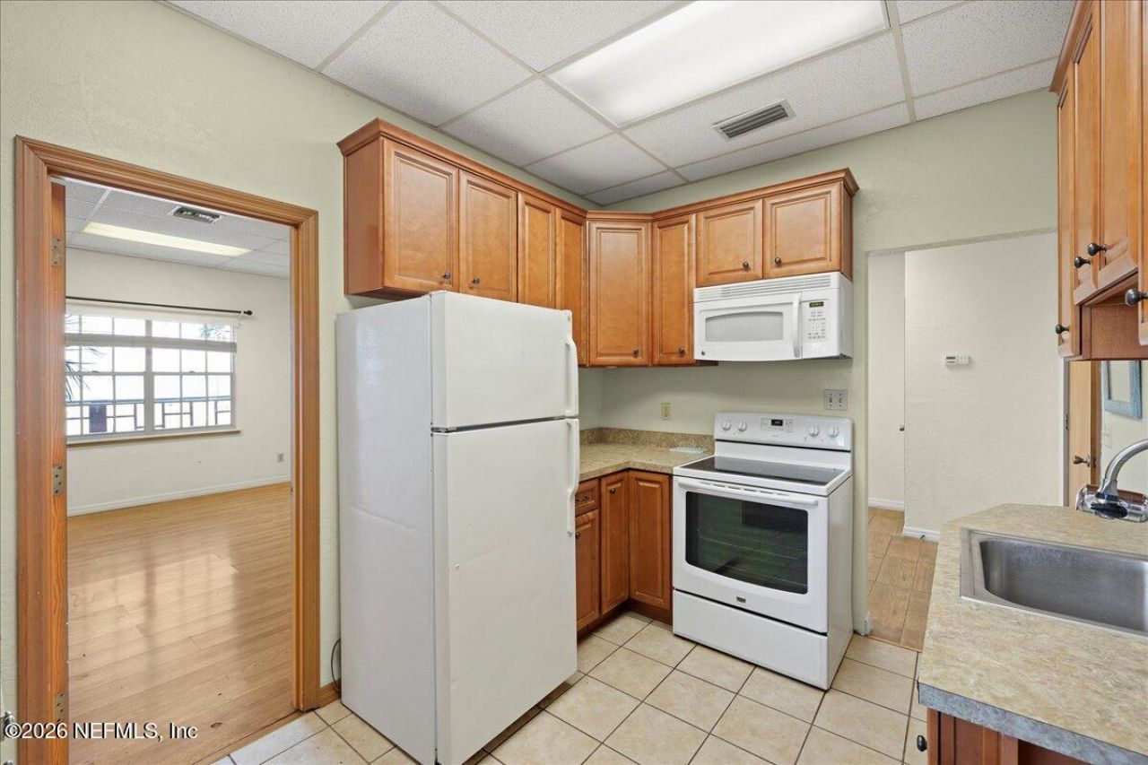 10 Central Avenue, Crescent City, FL 32112 Photo