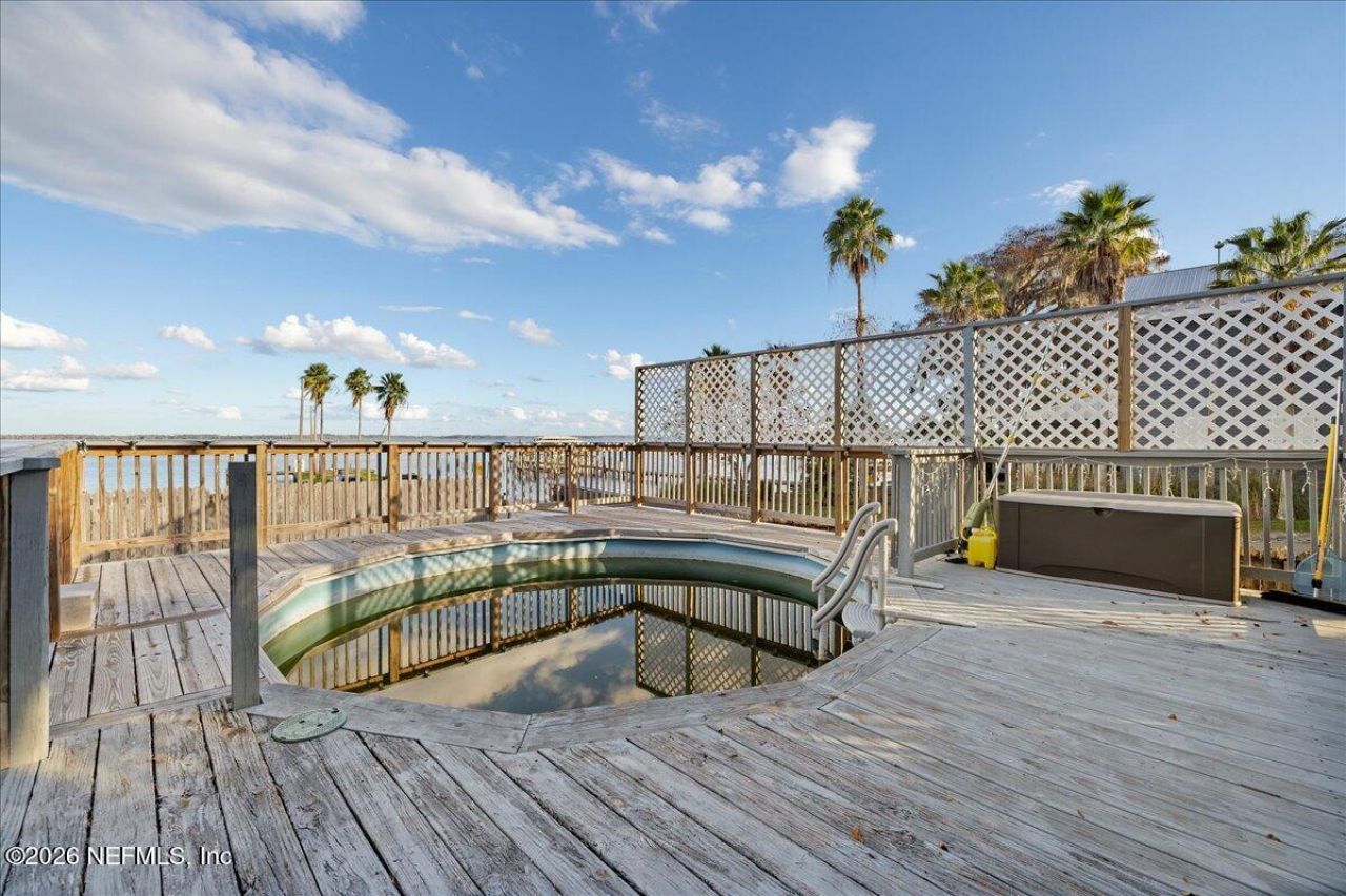 10 Central Avenue, Crescent City, FL 32112 Photo