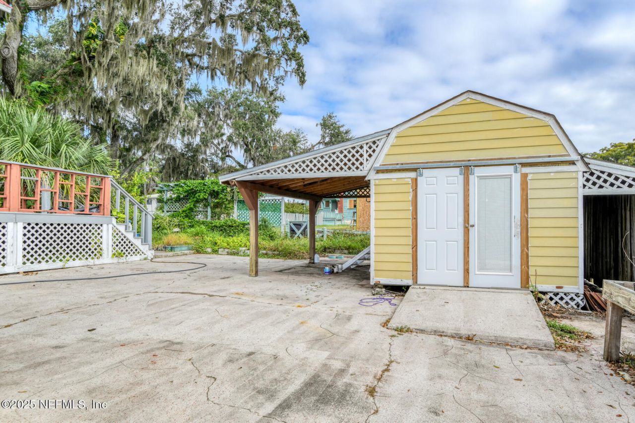 10 Central Avenue, Crescent City, FL 32112 Photo
