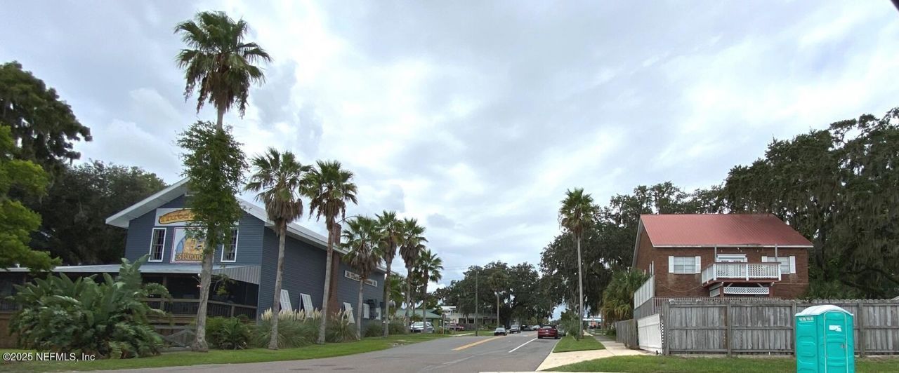10 Central Avenue, Crescent City, FL 32112 Photo