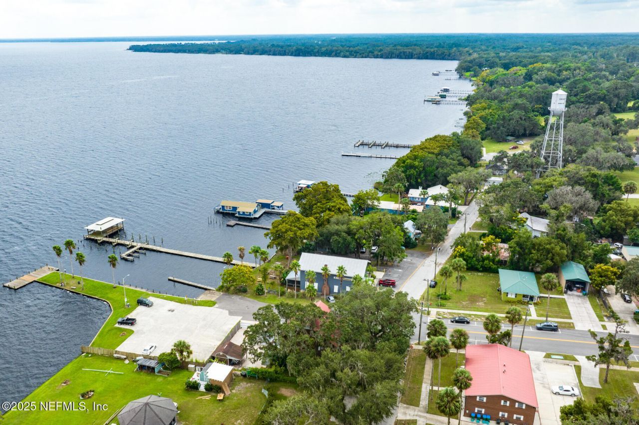 10 Central Avenue, Crescent City, FL 32112 Photo