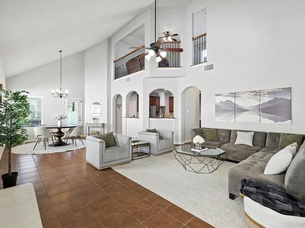 1624 Sea Pines Drive, Savannah, TX 76227