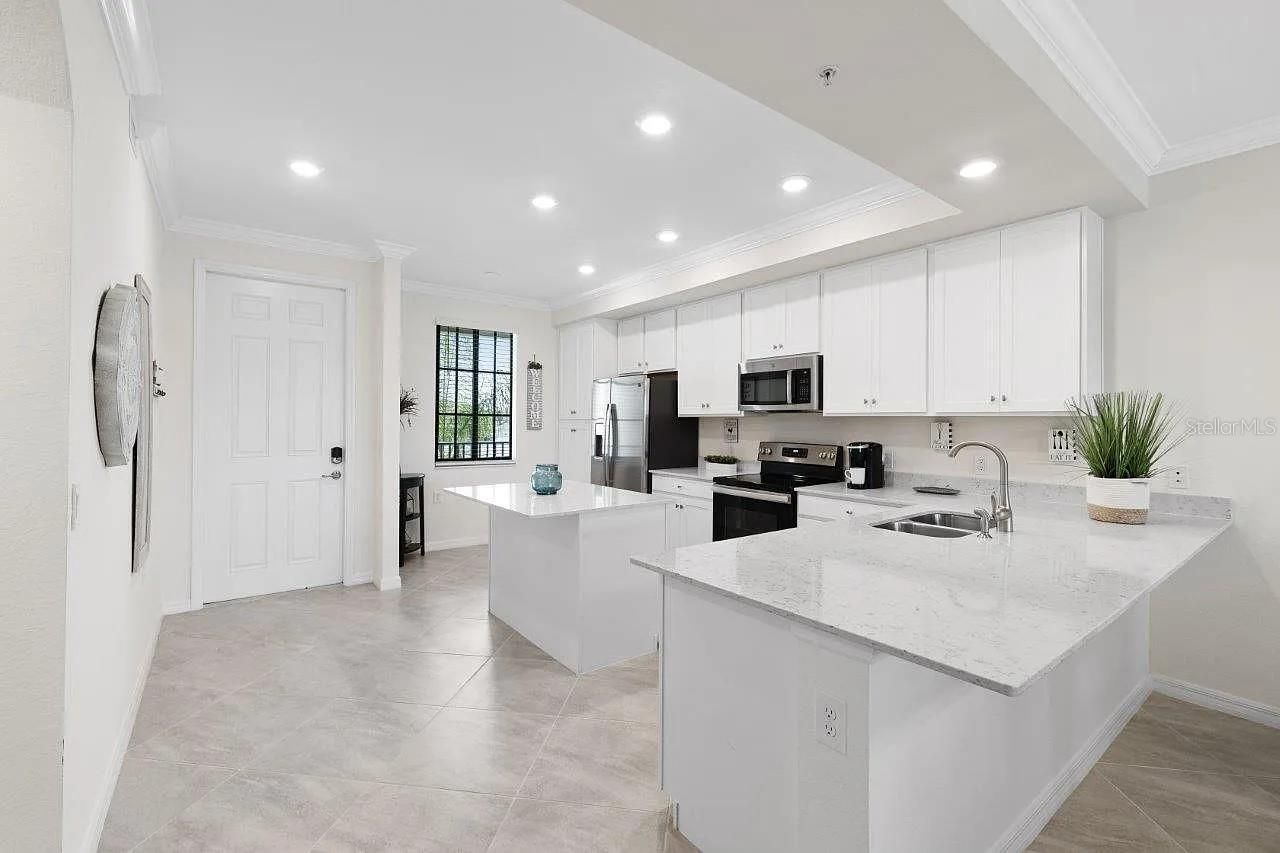 17724 Gawthrop Drive, Unit 204, Bradenton, FL 34211 Photo