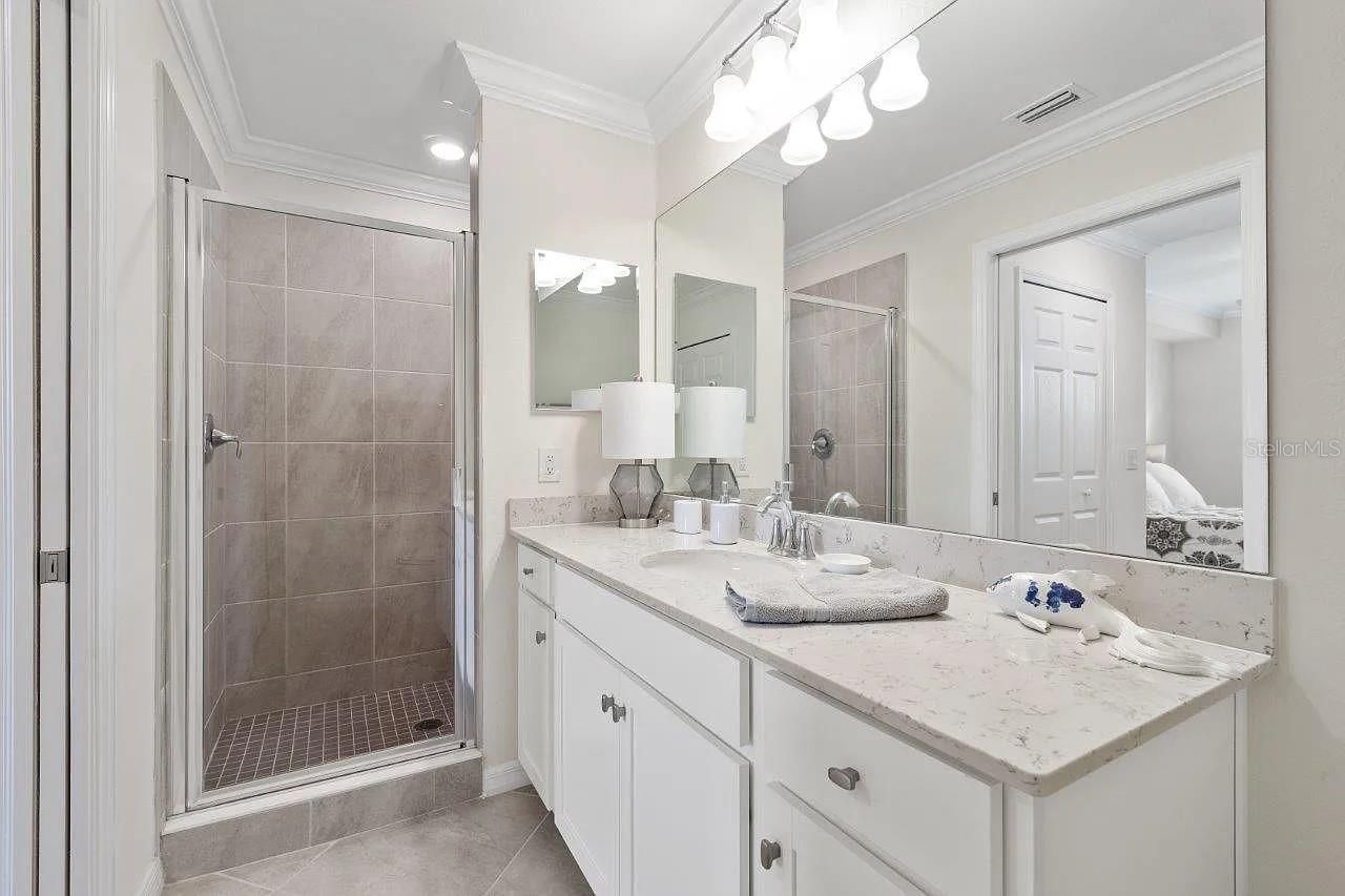 17724 Gawthrop Drive, Unit 204, Bradenton, FL 34211 Photo