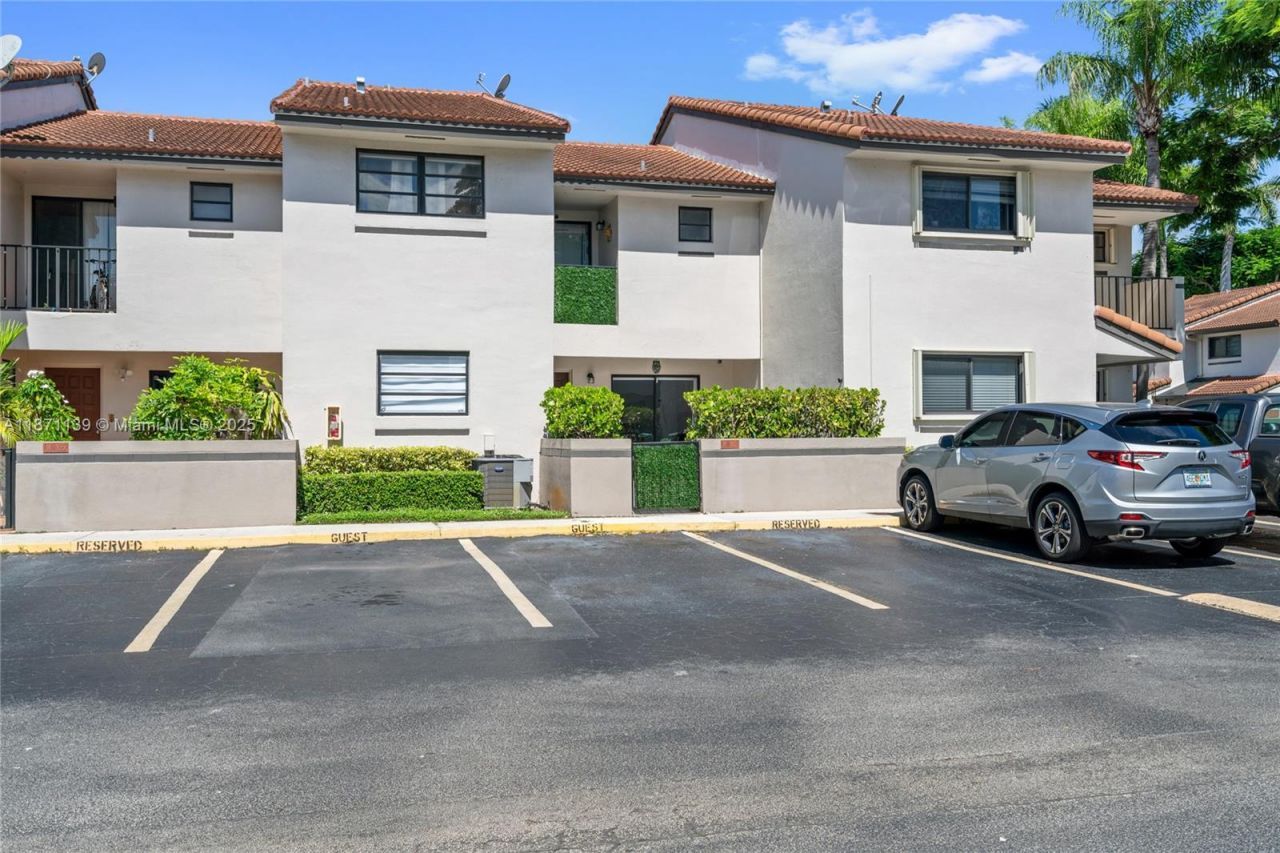 13412 SW 62nd St, Unit 103M, Miami, FL 33183 Photo