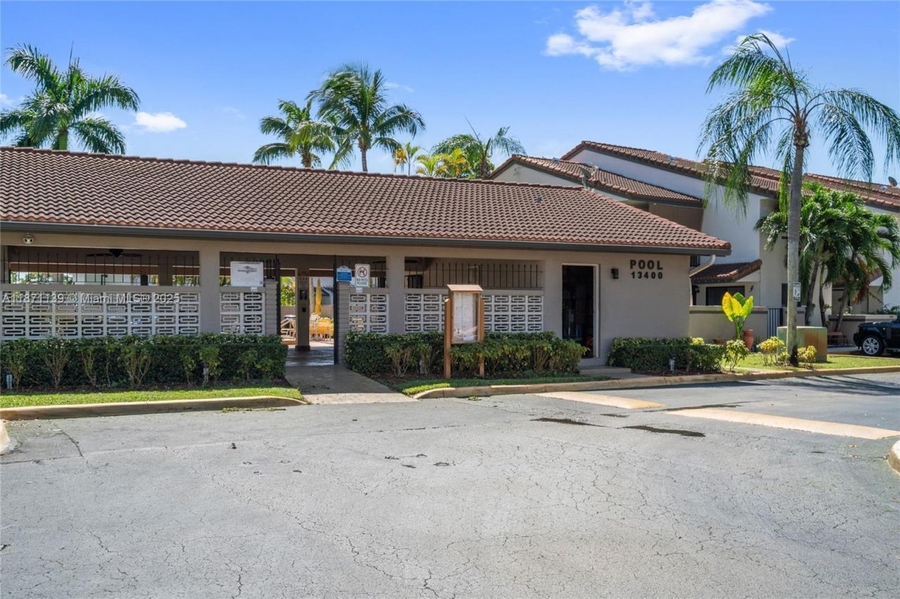 13412 SW 62nd St, Unit 103M, Miami, FL 33183 Photo
