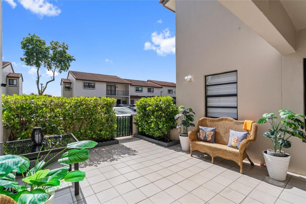 13412 SW 62nd St, Unit 103M, Miami, FL 33183 Photo