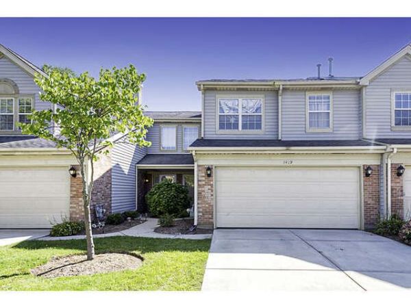 1409 Club Drive, Unit D, Glendale Heights, IL 60139