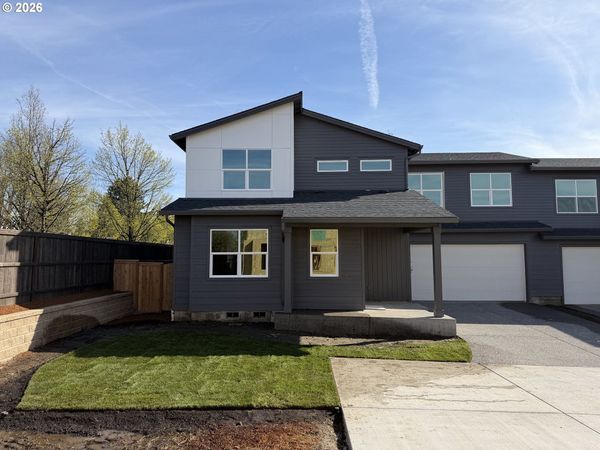 8605 NE 136TH AVE, Unit 135, Vancouver, WA 98682