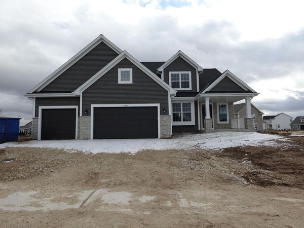 1795 Arbor Vista Pl, West Bend, WI 53095
