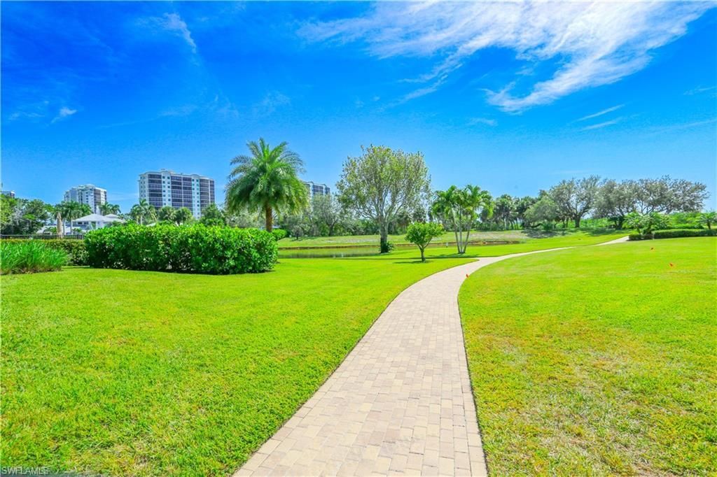 360 Horse Creek Dr, Unit 108, Naples, FL 34110 Photo