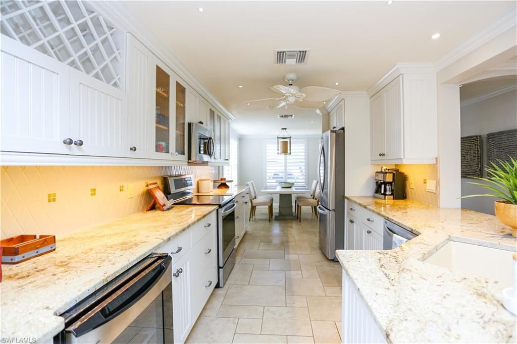 360 Horse Creek Dr, Unit 108, Naples, FL 34110 Photo