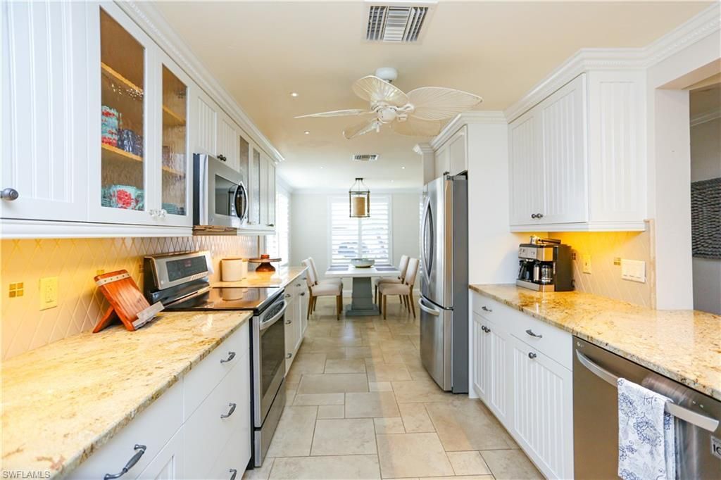 360 Horse Creek Dr, Unit 108, Naples, FL 34110 Photo