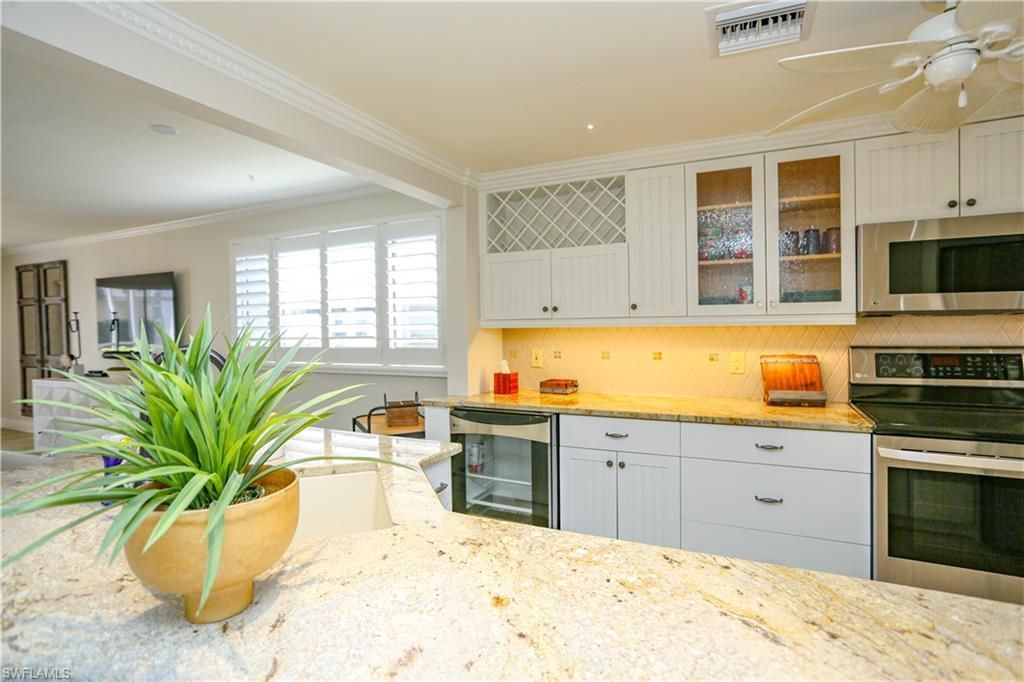360 Horse Creek Dr, Unit 108, Naples, FL 34110 Photo