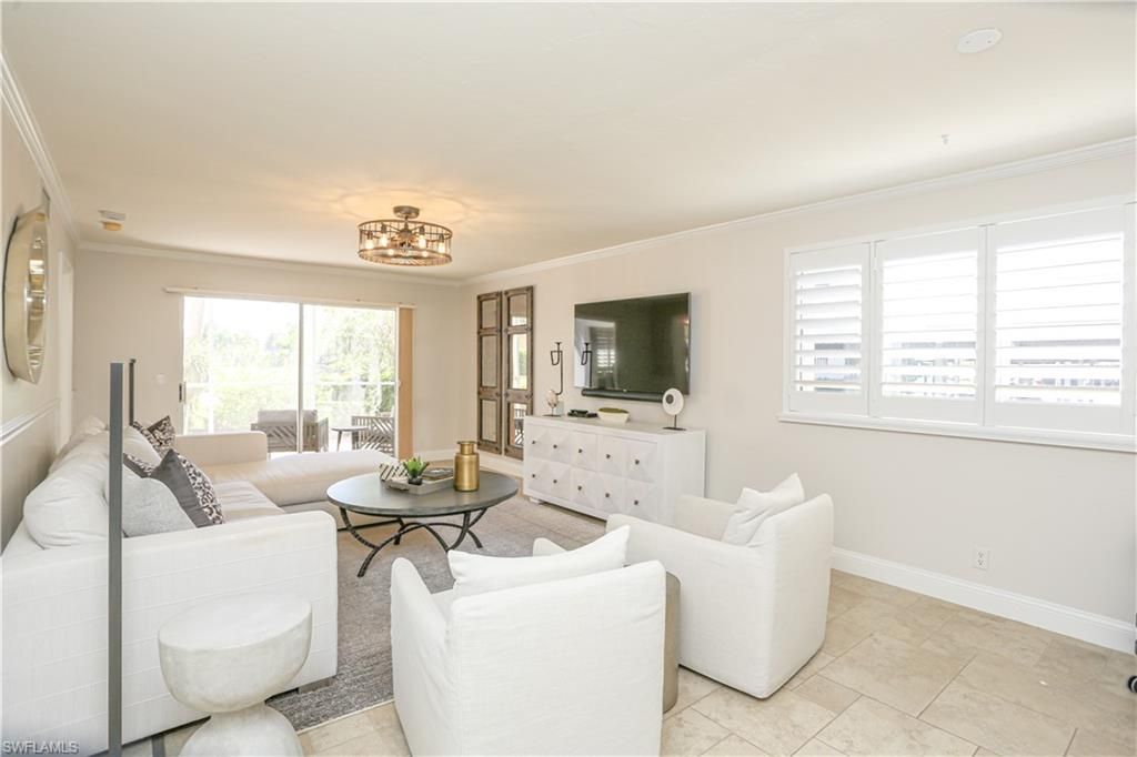 360 Horse Creek Dr, Unit 108, Naples, FL 34110 Photo